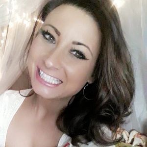 Meet your Posher, Roxanne